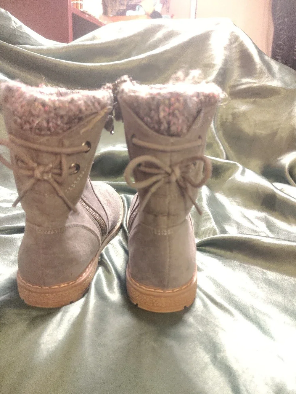 Target Girls Size 10 Grey Faux Suede Side Zip Winter Boots Sweater Cuff Back Tie